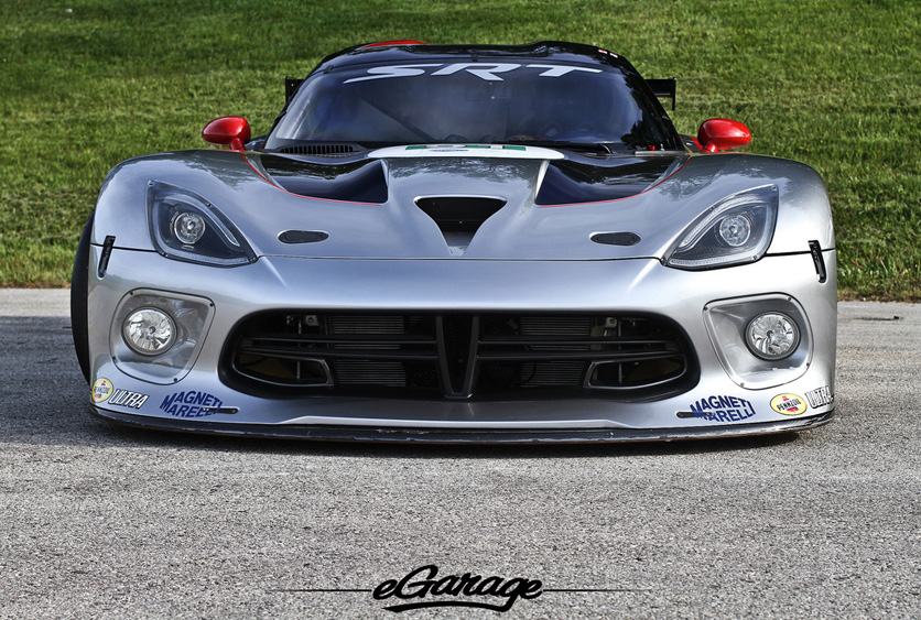 SRT Viper GTS-R
