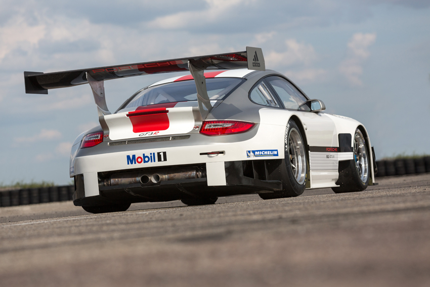 2013 Porsche 911 GT3 R