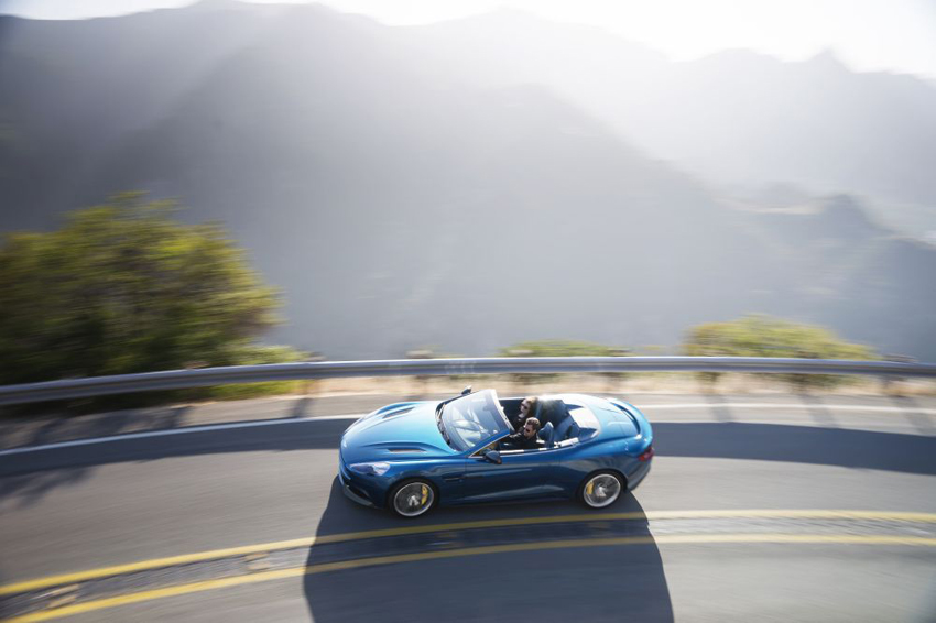 Aston Martin Vanquish Volante