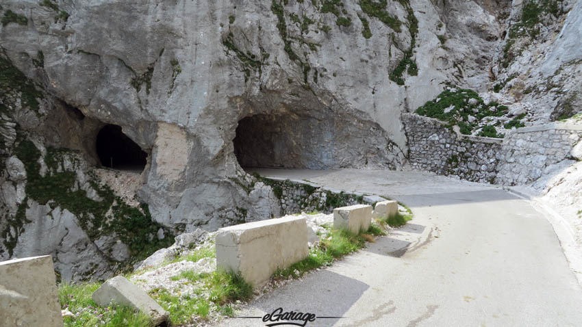 Alpine Adventure Blind Tunnel