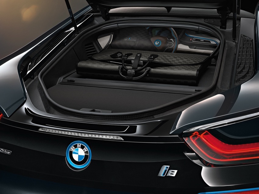 BMW I8 Louis Vuitton Luggage